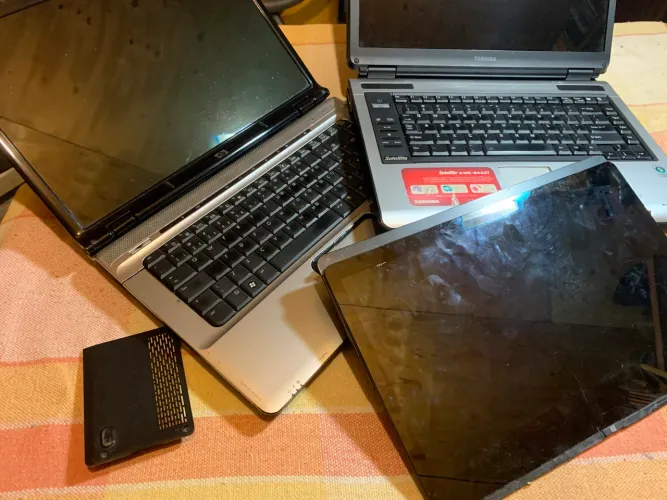 Sucata Notebook HP Pavilion Dv6650br Toshiba A135-S4437 e Tela Sony Vaio ZFlip no Estado