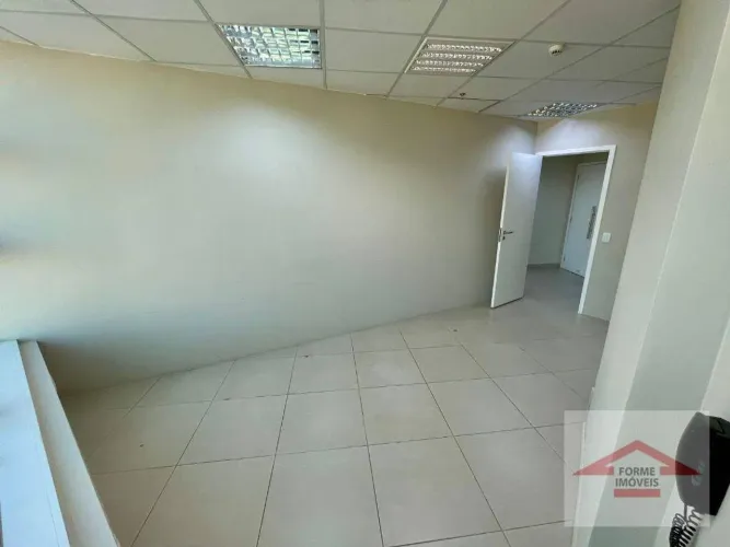 Sala no Golden Office , 40 m² - venda por R$ 530.000 ou aluguel por R$ 2.500/mês - Chácara