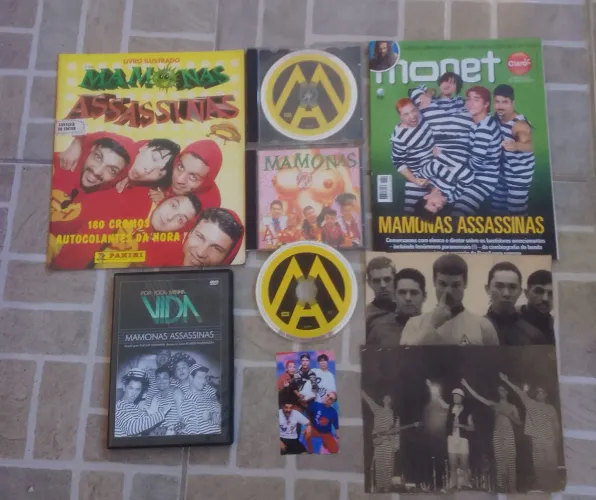 Material Tema Mamonas Assassinas.