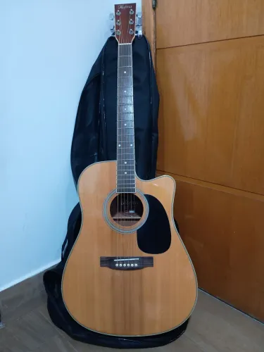 Vendo lindo violão Hofma YE 220 . Muito conservado só pegar e tocar .