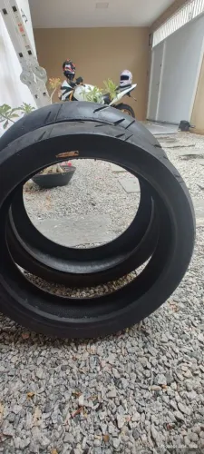 Pneu de moto seminovos