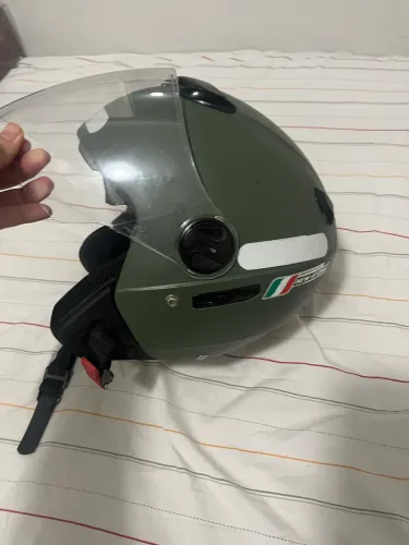 Capacete novo