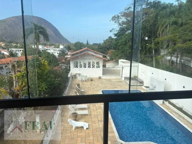 Casa Alto Padrão em Itacoatiara, Niterói/RJ