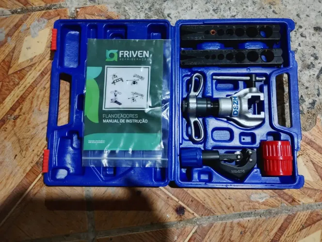 Flangeador excêntrico com catraca e cortador de tubos de cobre ar condicionado