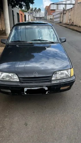 Chevrolet Monza GLS/ Hi-tech 2.0 EFI 2P E 4P 1994