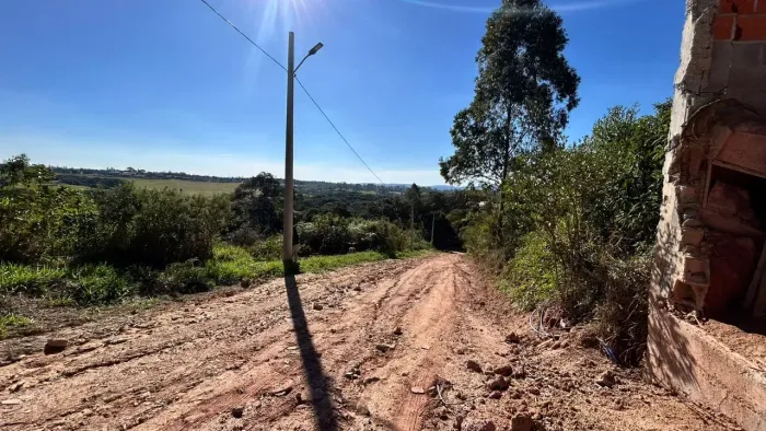 Um lote de 1.000m² em uma região tranquila de Ibiúna