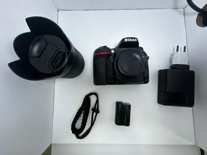 Nikon D7200 + Lente 18-140