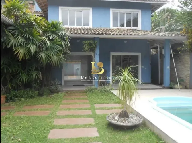 BS IMOBILIÁRIA VENDE  casa duplex de 5 quartos (1 suíte) com 244 m² em condomínio no Sapê 