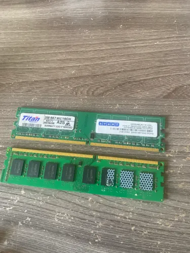 Dois pente dê memoria ddr3 novo