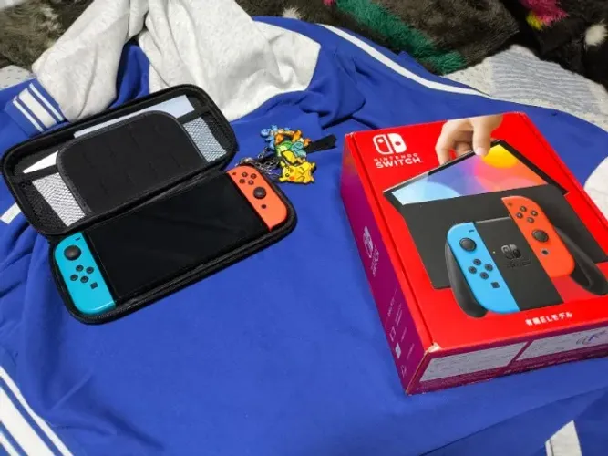 Switch OLED Desbloqueado Semi Novo 512GB na Caixa
