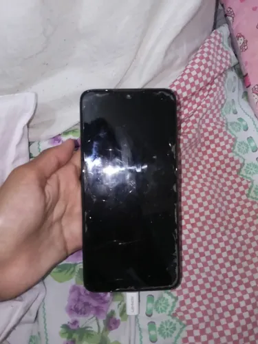 Motorola One Macro perfeito pra usar na rua e não ser roubado!