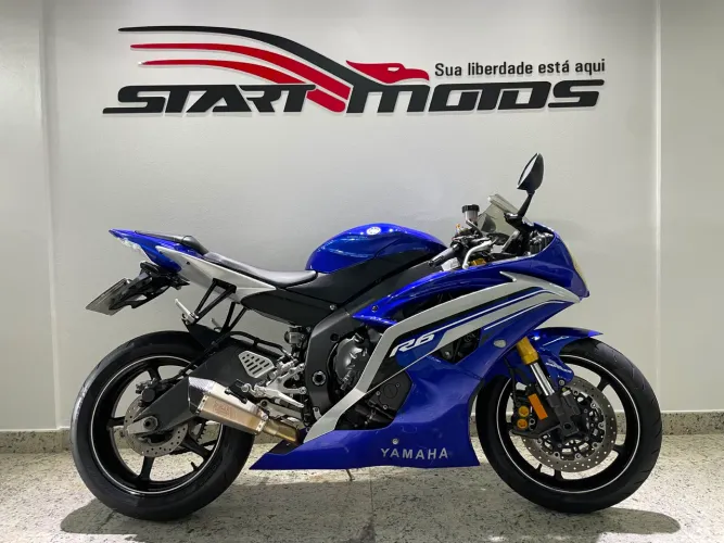 YAMAHA YZF R6 600cc 2010