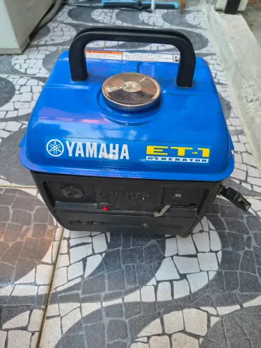 Motor de luz Yamaha pouco usado funciona perfeitamente