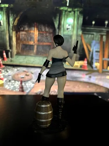 Figure Jill Valentine - Resident Evil 3 - 10 Cm