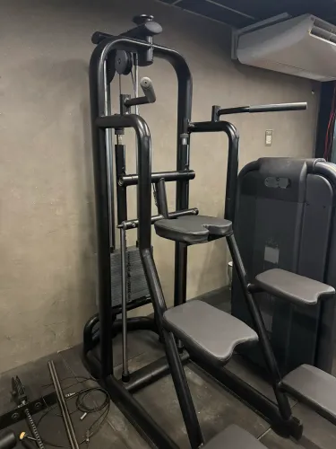 Aparelhos de musculação
