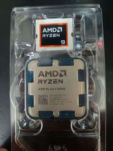 Processador AMD Ryzen 5 8600G AM5 muito novo!