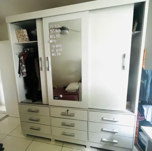 Guarda-roupa