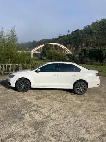Volkswagen Jetta Comfortline 2.0 T.flex 8V 4P Tipt. 2012