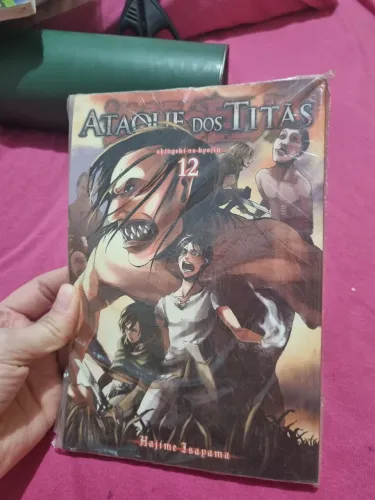 Mangás Ataque dos Titãs vol 12, 21 e 22