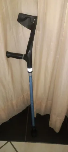 Vendo essa bengala nova ,tenho 2