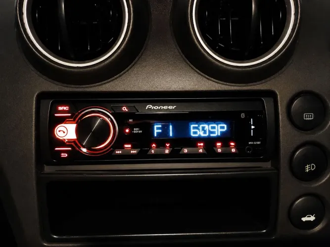 Rádio Automotivo