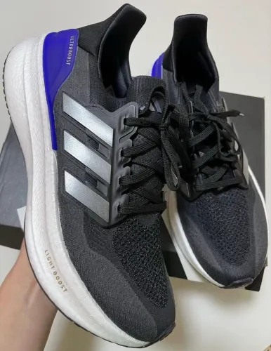 Tênis Adidas Ultraboost 5 tamanho 44