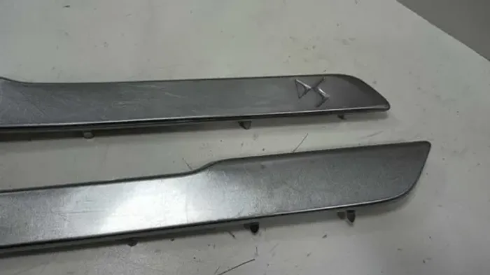 Par Soleira Dianteira De Aluminio Citroen Ds5 1.6 Thp 2015 Prateado