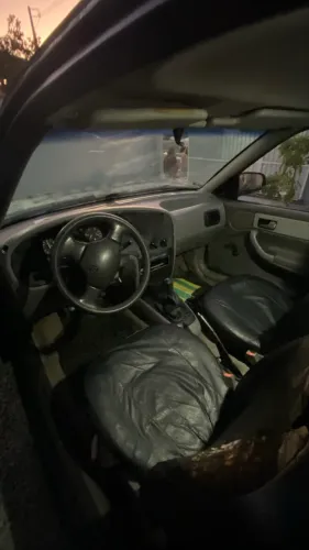Volkswagen Logus 1.8 / CLI / CL (álcool) 1994