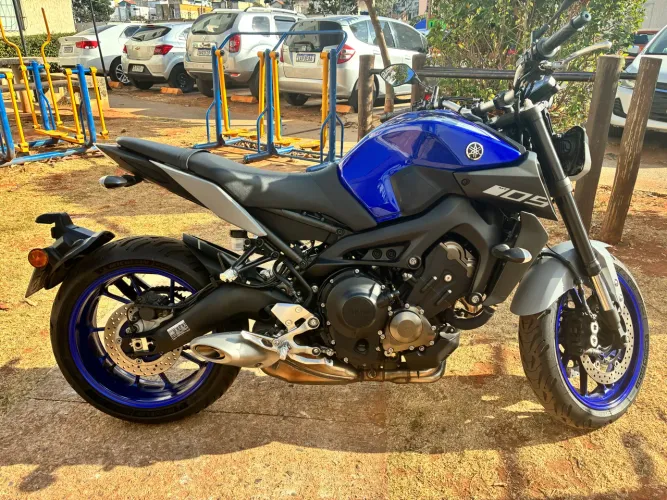 MT09 