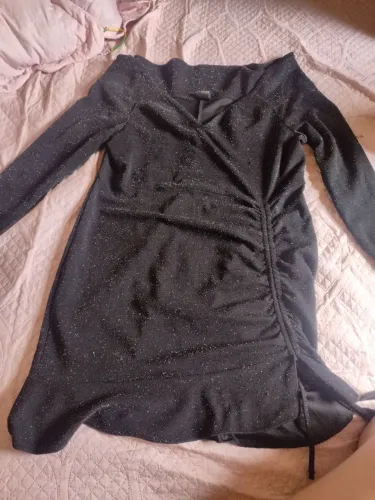 Vestido preto com brilho usado apenas 3x veste até o tamanho 50