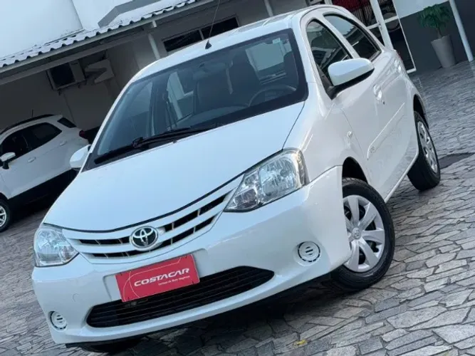 Toyota Etios X 1.3 Flex 16V 5P Mec. 2016