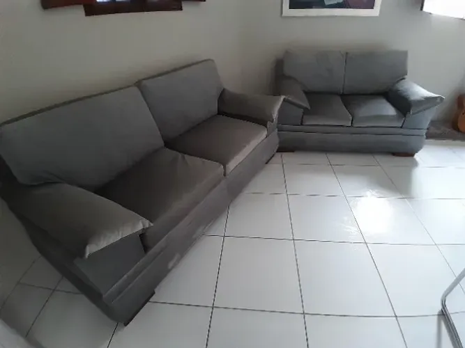 Sofá cor prata conjunto