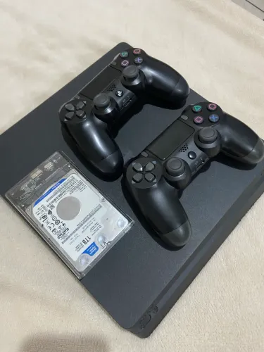 PS4 Slim