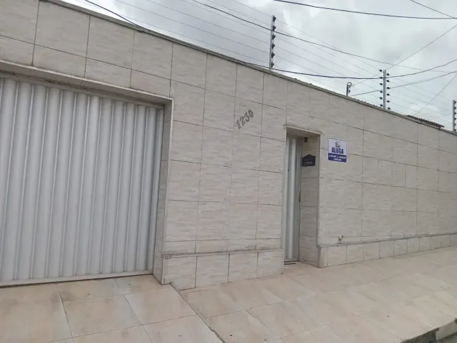 Casa para alugar com 3 quartos em Henrique Jorge - Fortaleza/CE