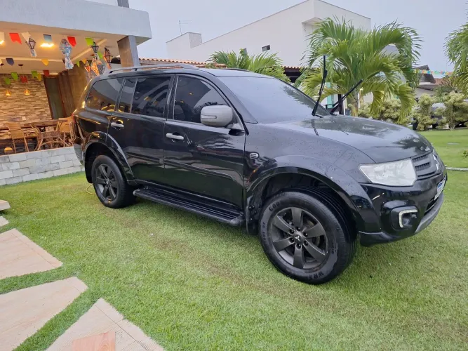 Mitsubishi Pajero HPE 3.2 4X4 T.i. Dies. 5P Aut. 2016