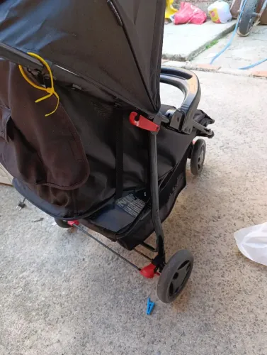 carrinho de bebê cosco kids Toffy 3 rodas 0-20 kg preto