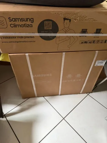 Ar condicionado 12.000 bts quente/frio