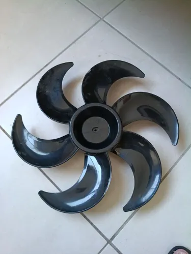 Pá de ventilador Arno 40 cm .
