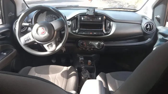 Fiat Uno WAY Celeb. 1.0 EVO Fire Flex 8V 5P 2015