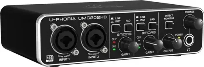 Interface de áudio USB Behringer U-Phoria UMc202HD, cor preta