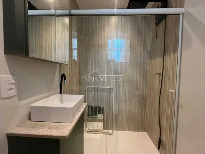 Apartamento - / Residencial / Centro