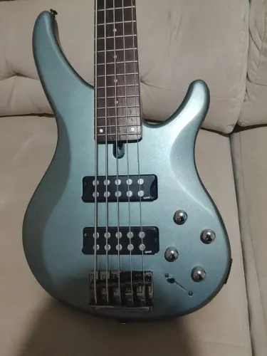 Contra baixo TRBX Yamaha 305 novinho