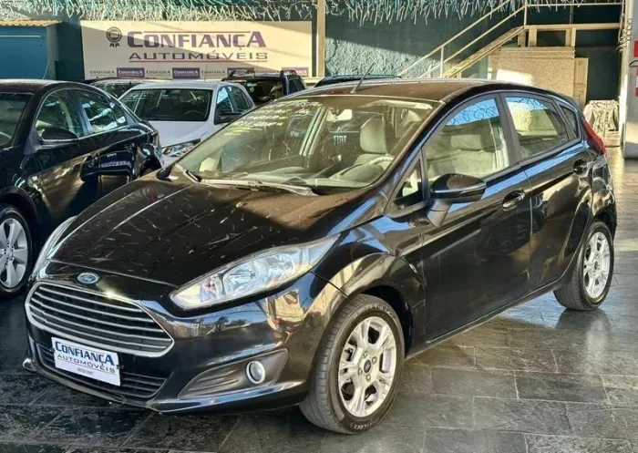 Ford Fiesta 1.6 16V Flex Aut. 5P 2014