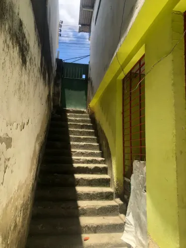 Imóvel para venda possui 275 metros quadrados com 3 quartos em Dois Unidos - Recife - PE