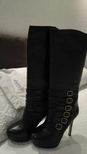 Bota feminina Datelli