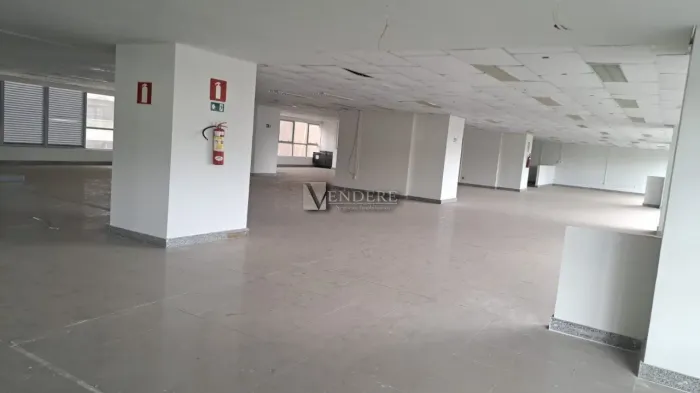 Andar comercial com 1044m² para locação
