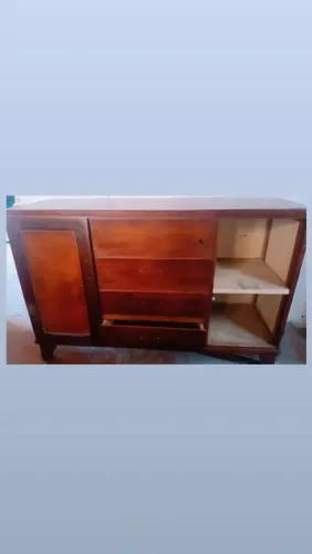 CÔMODA DE MADEIRA