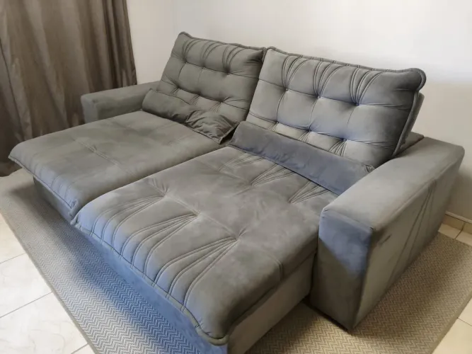 Sofá Retrátil Cinza, 2,5m - Espuma D33