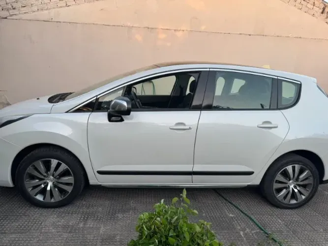 Peugeot 3008 Griffe 1.6 Turbo 16V 5P Aut. 2015