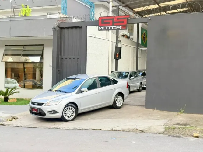 Ford Focus 2.0 16v/ 2.0 16V Flex 5P 2013